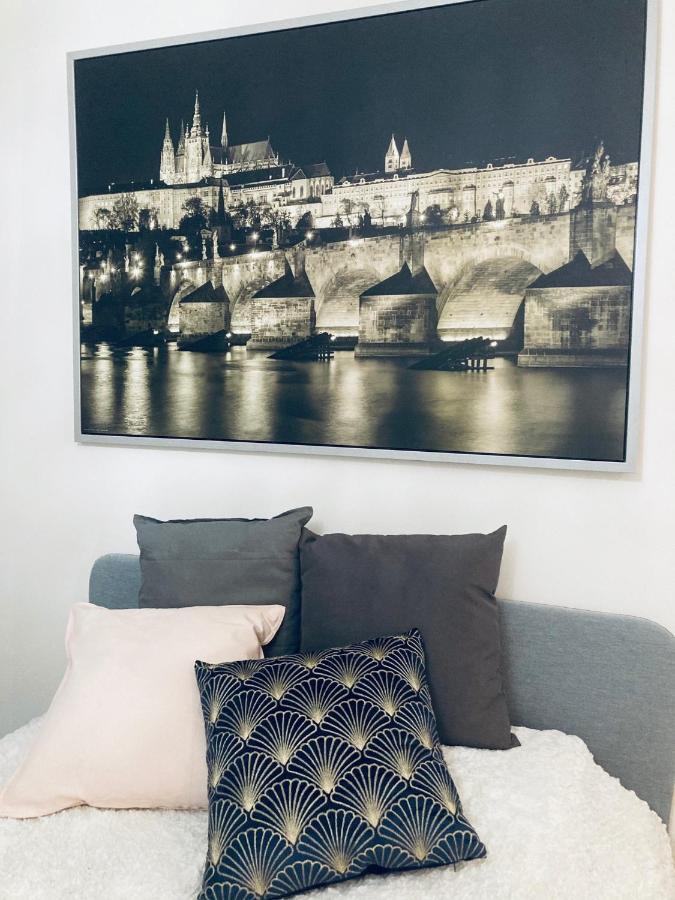 Apartement Blanc Harfa Design Praga Zewnętrze zdjęcie