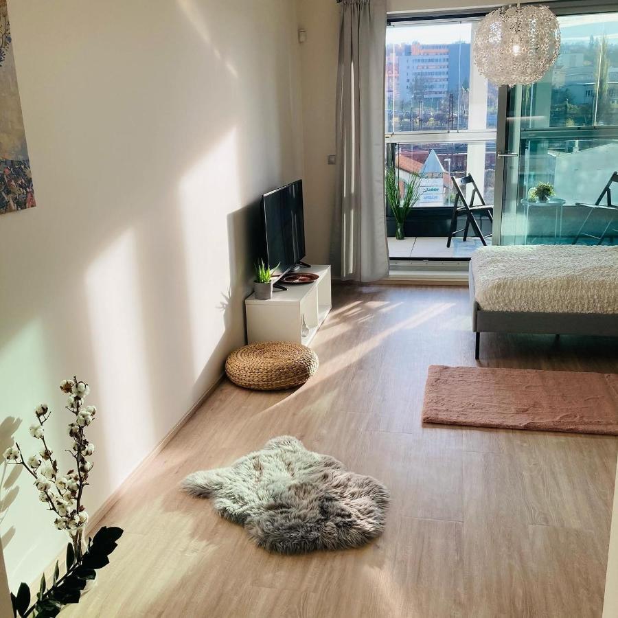 Apartement Blanc Harfa Design Praga Zewnętrze zdjęcie