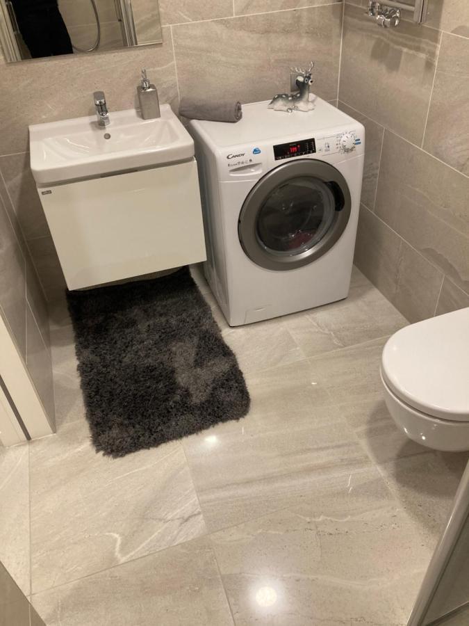 Apartement Blanc Harfa Design Praga Zewnętrze zdjęcie