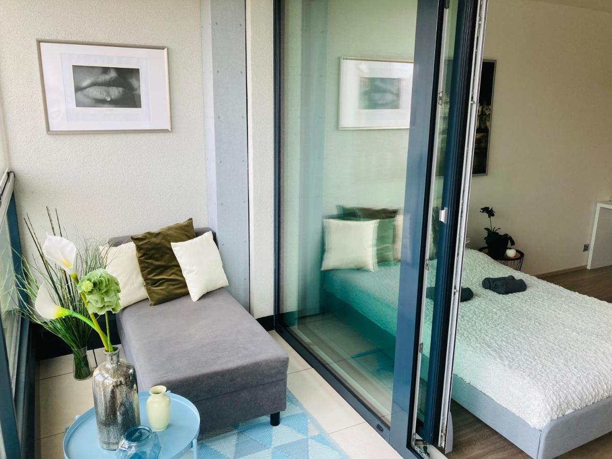 Apartement Blanc Harfa Design Praga Zewnętrze zdjęcie